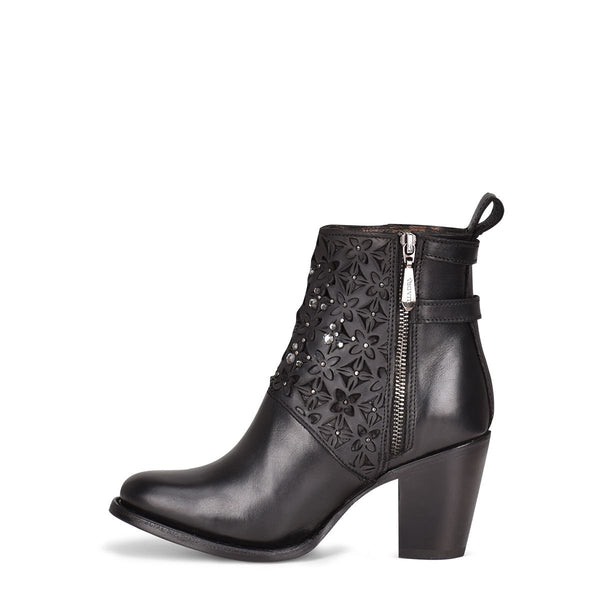 Cuadra Nova Black Round Toe Ankle Boot