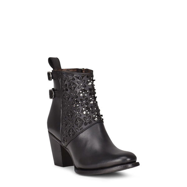 Cuadra Nova Black Round Toe Ankle Boot