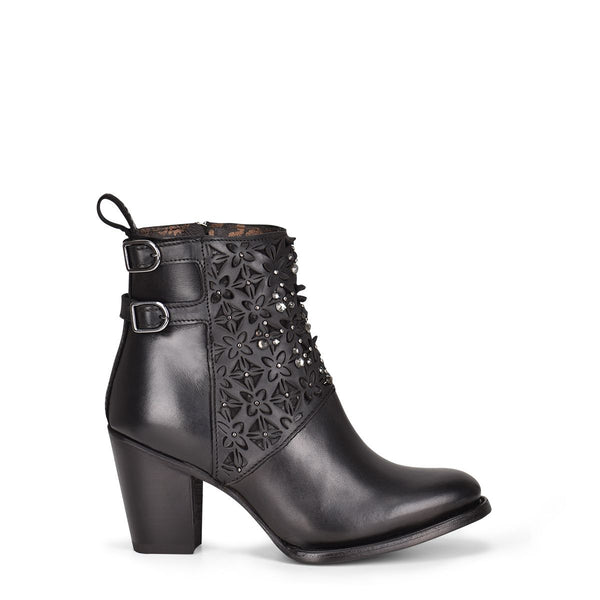 Cuadra Nova Black Round Toe Ankle Boot